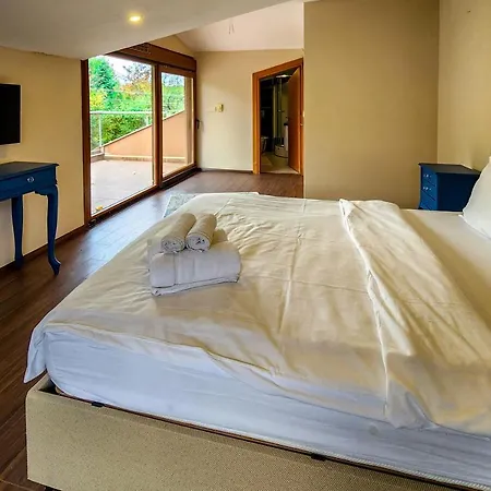 Nature Villa *